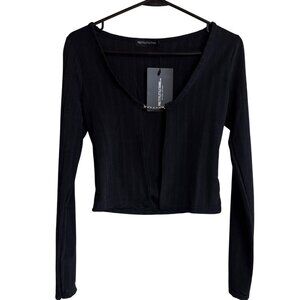 Black Long-Sleeve Ribbed Cropped Top With Chain Detail - PrettyLittleThing - UK